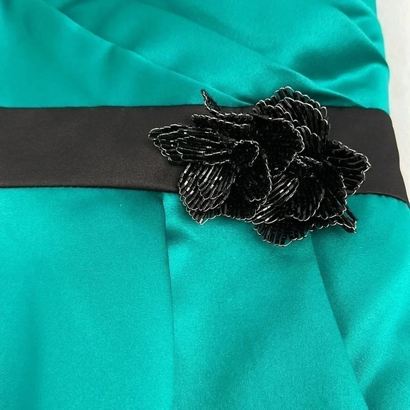 David's Bridal Gold Satin Dress Sz 4 - Picture 3 of 5